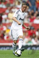 FUSSBALL INTERNATIONAL: Real Madrid, GUTI Einzelaktion