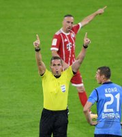 Fussball 1. Bundesliga Saison 17/18: FC Bayern Muenchen - Bayer 04 Leverkusen