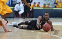 Basketball 1. Bundesliga 14/15 Hauptrunde: Walter Tigers Tuebingen - Artland Dragons