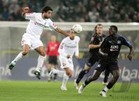 Fussball 1. Bundesliga: Gladbach - Hamburg, Zweikampf