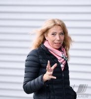 Uebergabe Corona-Schnelltests:  DRK-Kreisvorsitzende /  Aerztin Dr. Lisa Federle