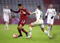 Fussball 1. Bundesliga Saison 21/22: FC Bayern Muenchen - Borussia Moenchengladbach