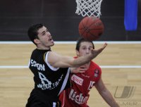 Basketball 1. Bundesliga 2011/2012:  Walter Tigers Tuebingen - LTG Giessen