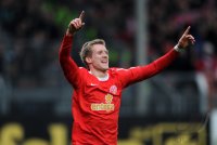 1. Fussball Bundesliga: Jubel nach dem Tor zum 1:0  Andre Schuerrle (1. FSV Mainz 05)