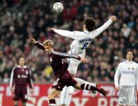 Fussball Champions League Bayern-Mailand; Zweikampf