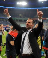 2. Fussball Bundesliga: JUBEL nach dem Sieg Trainer  Markus Babbel  (Hertha BSC Berlin)