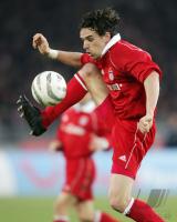 Fussball 1. Bundesliga: Bayern, HARGREAVES Einzelaktion am Ball