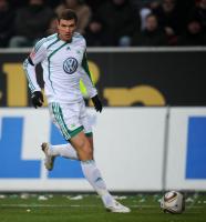 FUSSBALL, 1. BUNDESLIGA, 19. Spieltag: Wolfsburg, DZEKO Einzelaktion