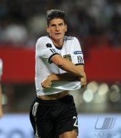 Fussball International EM 2012 Qualifikationsspiel:  JUBEL NACH DEM TOR zum 1:2 Mario GOMEZ (Deutschland)