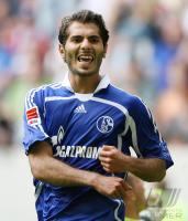 Fussball Ligapokal: Schalke - Karlsruhe