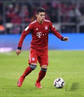 Fussball 1. Bundesliga Saison 18/19: FC Bayern Muenchen - VfB Stuttgart