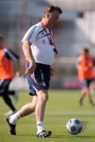 Fussball 1. Bundesliga: Trainer Louis van Gaal (FCB)
