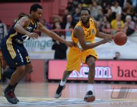 Basketball 1. Bundesliga 14/15 Hauptrunde: Walter Tigers Tuebingen - Alba Berlin