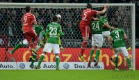 Fussball, 1. Bundesliga  Saison 2013/2014: SV Werder Bremen - FC Bayern Muenchen