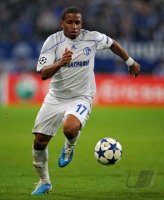 Fussball: Champions League, Saison 2010/2011: Schalke, FARFAN Einzelaktion