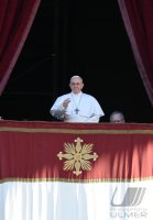 Rom; Papst Franziskus I. spricht den Urbi Et Orbi Segen