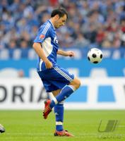FUSSBALL 1. BUNDESLIGA: Schalke, WESTERMANN Einzelaktion