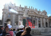 Papstwahl / Konklave: Papstwahl / Konklave beginnt mit dem Einzug 133. Kardinaele in die Sixtinischen Kapelle