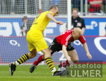 Fussball 1. Bundesliga: Leverkusen - Dortmund, Zweikampf