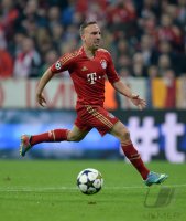 FUSSBALL INTERNATIONAL CHL HALBFINALE 12/13: FC Bayern Muenchen - FC Barcelona