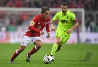Fussball DFB Pokal 2. Runde 16/17: FC Bayern Muenchen - FC Augsburg