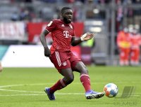 Fussball 1. Bundesliga Saison 21/22: FC Bayern Muenchen - SpVgg Greuther Fuerth