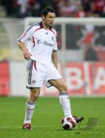 Fussball 1. Bundesliga, Bayern: VAN BOMMEL, Einzelaktion