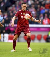 Fussball 1. Bundesliga Saison 21/22: FC Bayern Muenchen -  SC Freiburg