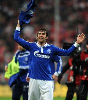 Fussball DFB Pokal 10/11 : JUBEL nach dem Sieg Raul (FC Schalke 04)