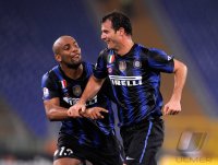 FUSSBALL SERIE A:  Maicon, Dejan Stankovic (v. li., Inter Mailand)