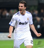 Fussball Champions League  Saison 2010/2011: JUBEL GONZALO HIGUAIN (Real Madrid)