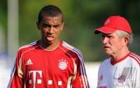 Fussball 1. Bundesliga Saison   2011/2012 : Luiz Gustavo , Trainer Jupp Heynckes  (v. li., FC Bayern Muenchen)