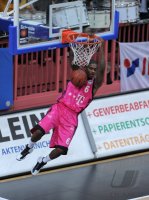 1. Basketball Bundesliga  01/11  Walter Tigers Tuebingen  - Telekom Baskets Bonn