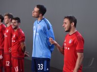 Fussball 1. Bundesliga 15/16: Fototermin beim FC Bayern Muenchen