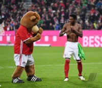 Fussball 1. Bundesliga Saison 16/17: FC Bayern Muenchen - Borussia Moenchengladbach