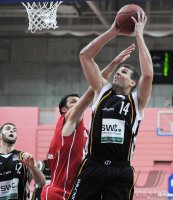 Basketball 1. Bundesliga 2011/2012:  Walter Tigers Tuebingen - LTG Giessen
