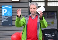 Oberbuergermeister Palmer nimmt die Radgarage am Tuebinger Hauptbahnhof in Betrieb