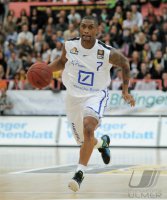Basketball 1. Bundesliga 2011/2012:  Walter Tigers Tuebingen - Fraport Skyliners Frankfurt
