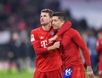 Fussball 1. Bundesliga Saison 19/20: FC Bayern Muenchen -  FC Schalke 04