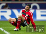 FUSSBALL 1. Bundesliga: Leverkusen, LUCIO enttaeuscht am Boden