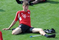Fussball 1. Bundesliga 11/12: FC Bayern Muenchen Training in Doha