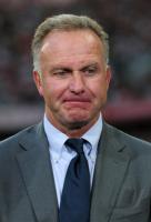 Fussball 1. Bundesliga Saison 2010/2011, FC Bayern Muenchen - VfL Wolfsburg