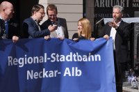 20 Buergermeister aus drei Landkreisen unterstuetzen die Innenstadtstreckein Tuebingen