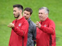 Fussball 1. Bundesliga 2016/2017: Fototermin beim FC Bayern Muenchen