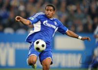 FUSSBALL DFB-Pokal: FC Schalke 04, FARFAN Einzelaktion