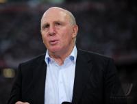 Fussball 1. Bundesliga Saison 2010/2011, FC Bayern Muenchen - VfL Wolfsburg