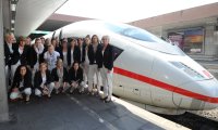 Frauen Fussball Nationalmannschaft: ICE Fahrt nach Duesseldorf