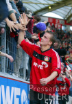 Fussball 1. Bundesliga: Leverkusen - Bremen,  Schoof bei Fans