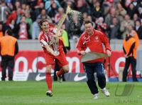 Fussball 1. Bundesliga : BIERDUSCHE Deutscher Meister 09/10   FC Bayern Muenchen