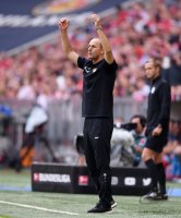 Fussball 1. Bundesliga Saison 18/19: FC Bayern Muenchen - Bayer 04 Leverkusen